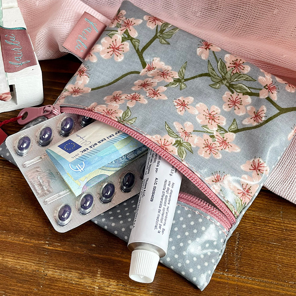 Square pouch, waxed cotton, coin purse, pencil case, clutch bag