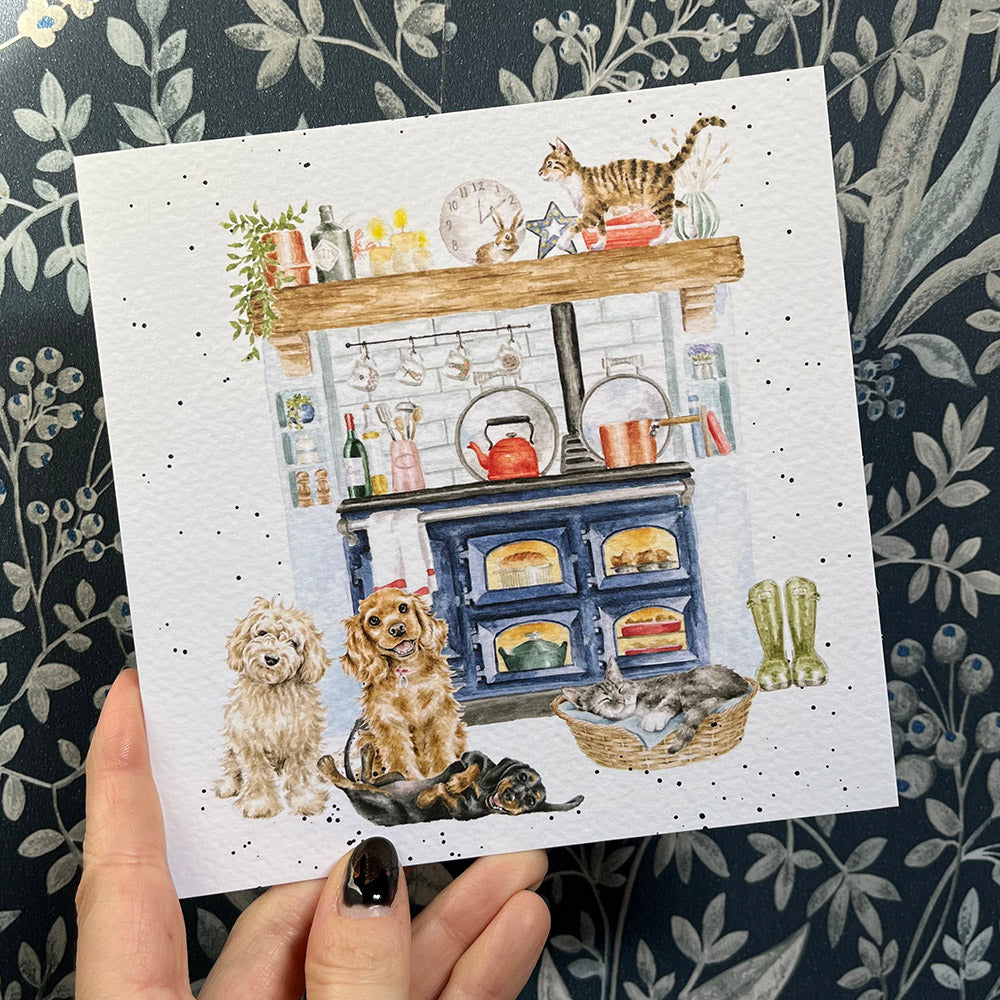 Biglietto d'auguri illustrato ad acquerello "Country Kitchen" con cani e gatti, estetica cottagecore shabby chic