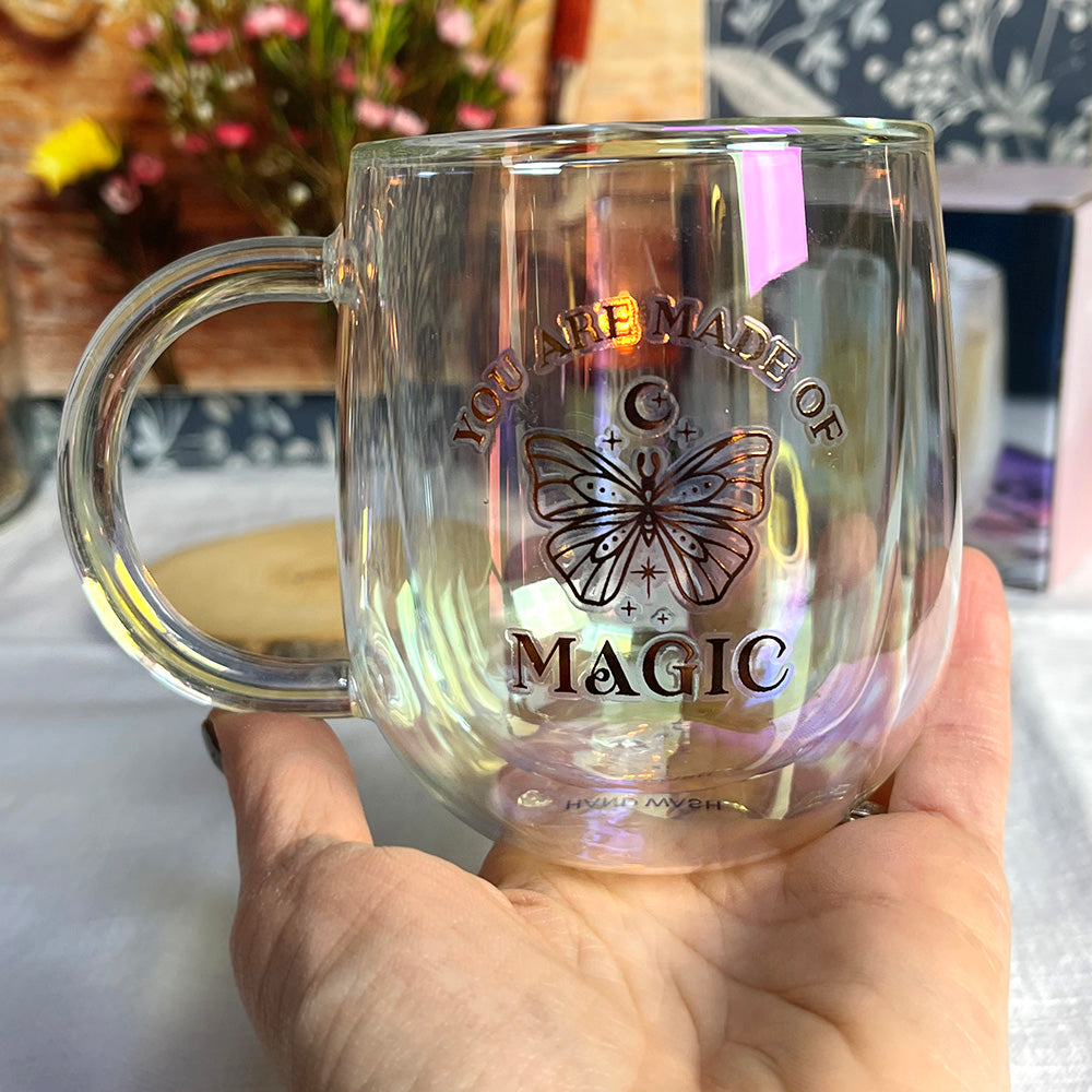 Tazza in vetro doppia parete "You are made of magic", farfalla effetto olografico