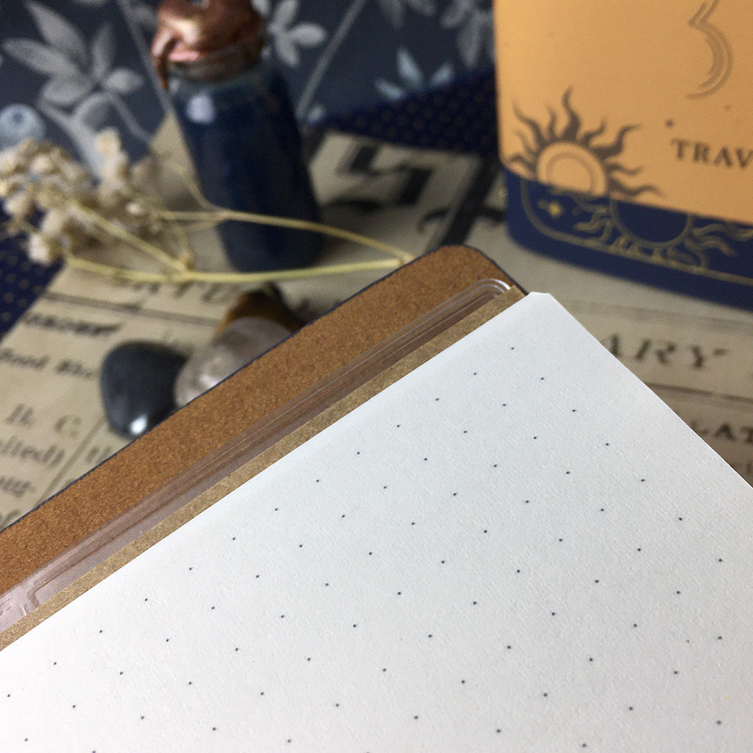Taccuino da viaggio 12x19 cm con elastici "Astral", astrologia, magia, tarocchi