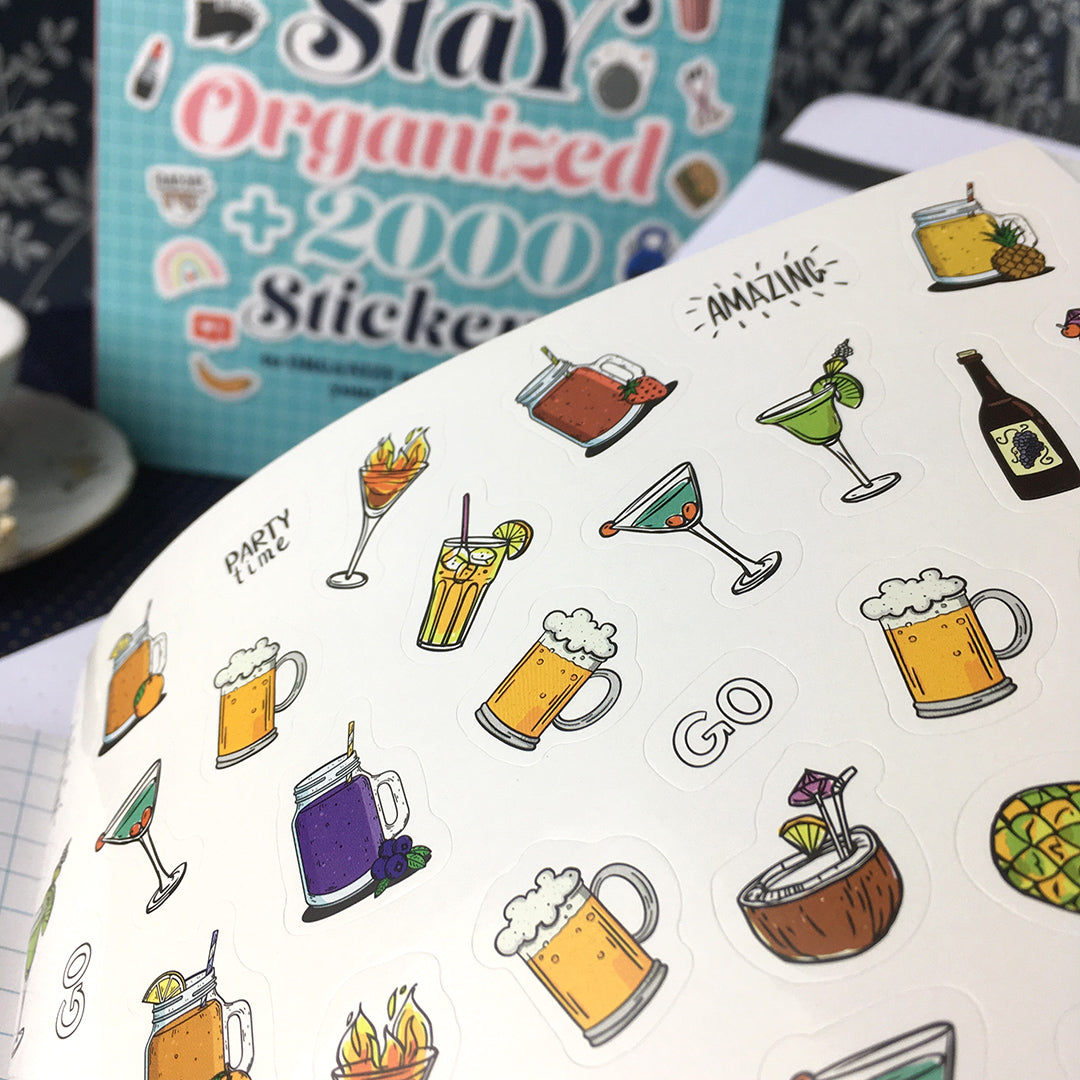 Libro con più di 2000 adesivi per agende, diari, decorazione biglietti e progetti creativi
