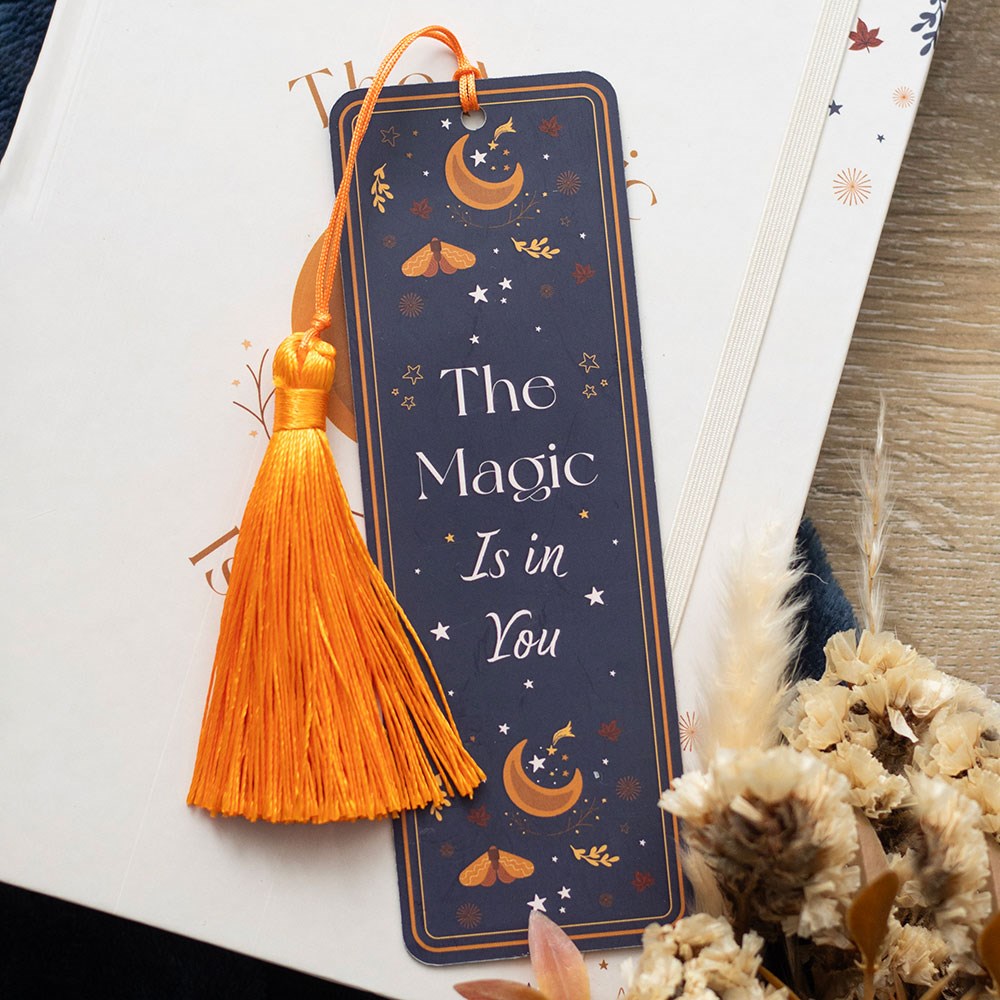 Segnalibro "The magic is in You", con nappina, disegni witchy