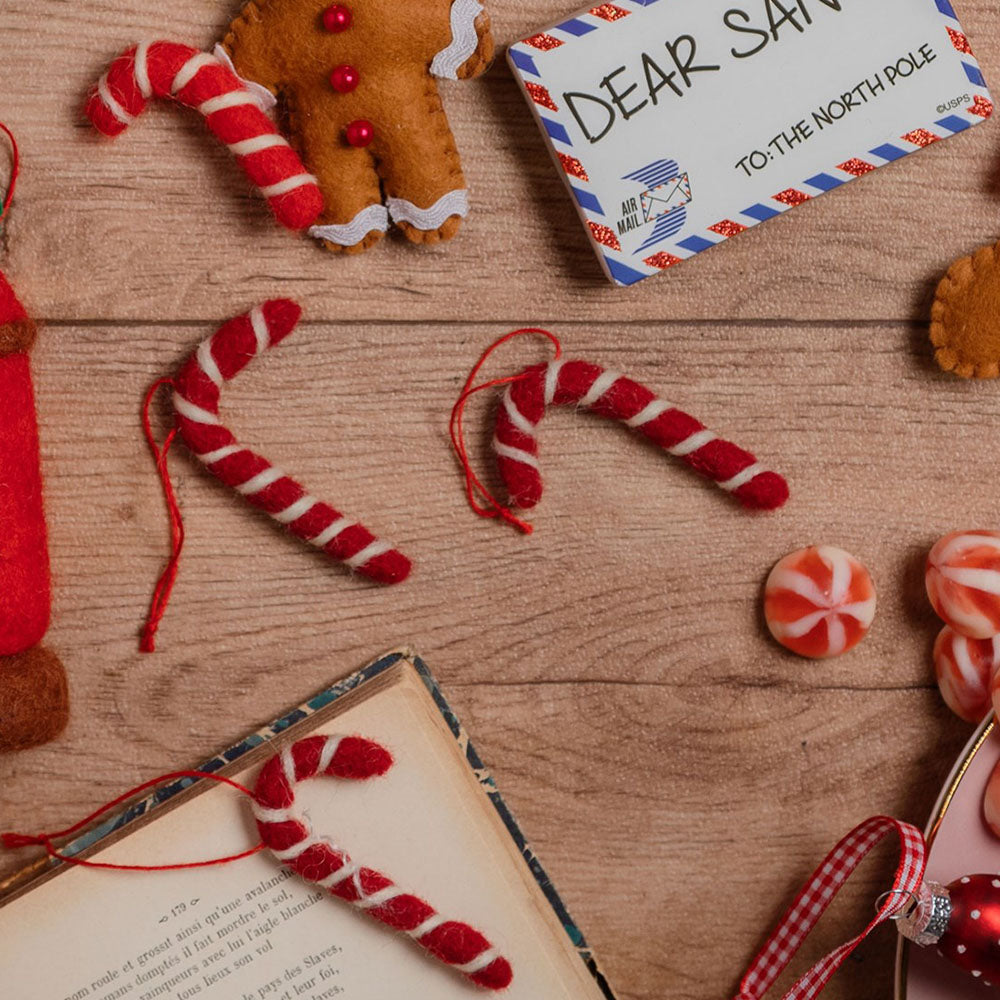 Decorazioni in feltro a forma di bastoncino di zucchero candy cane, per albero di Natale