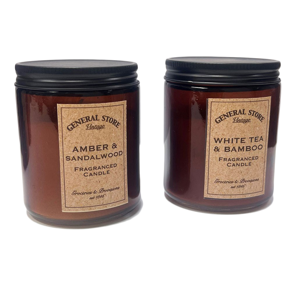 Candela profumata "General Store" in vetro ambrato stile vintage, 2 varianti