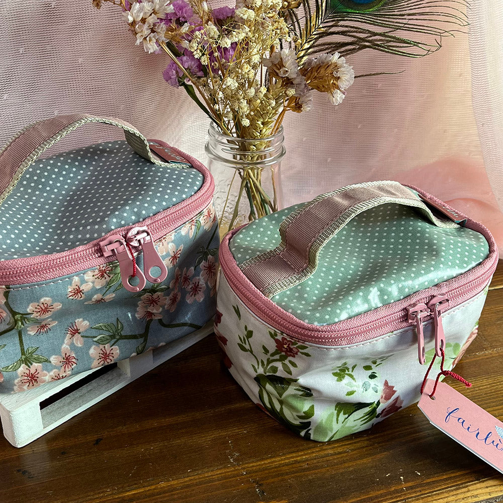 Beauty mini, trousse makeup in cotone cerato, fantasia floreale