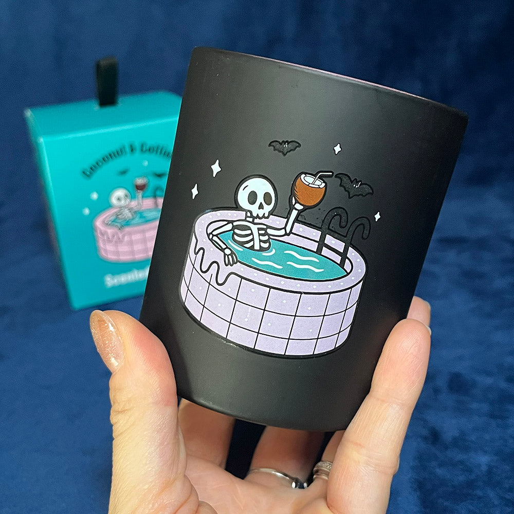 Candele profumate gotiche Summerween, Black Cherry and Vanilla Coconut and Coffins
