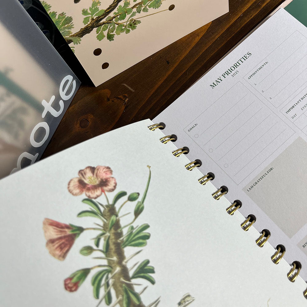 Agenda Vintage Forest 2024/2025 Weekly Planner 17 Mesi