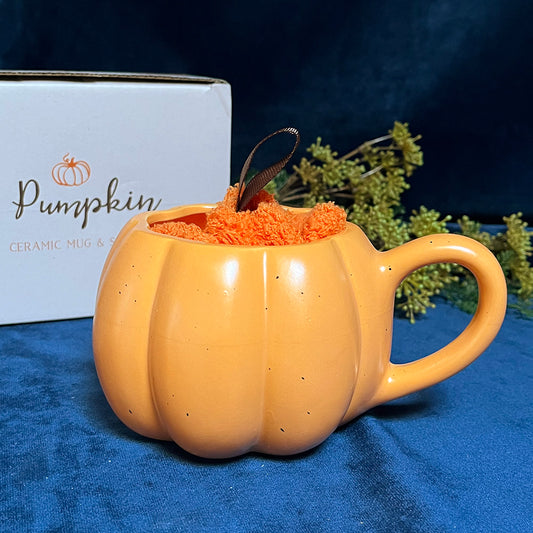 Tazza a forma di zucca "Pumpkin", set regalo con calzini di pile