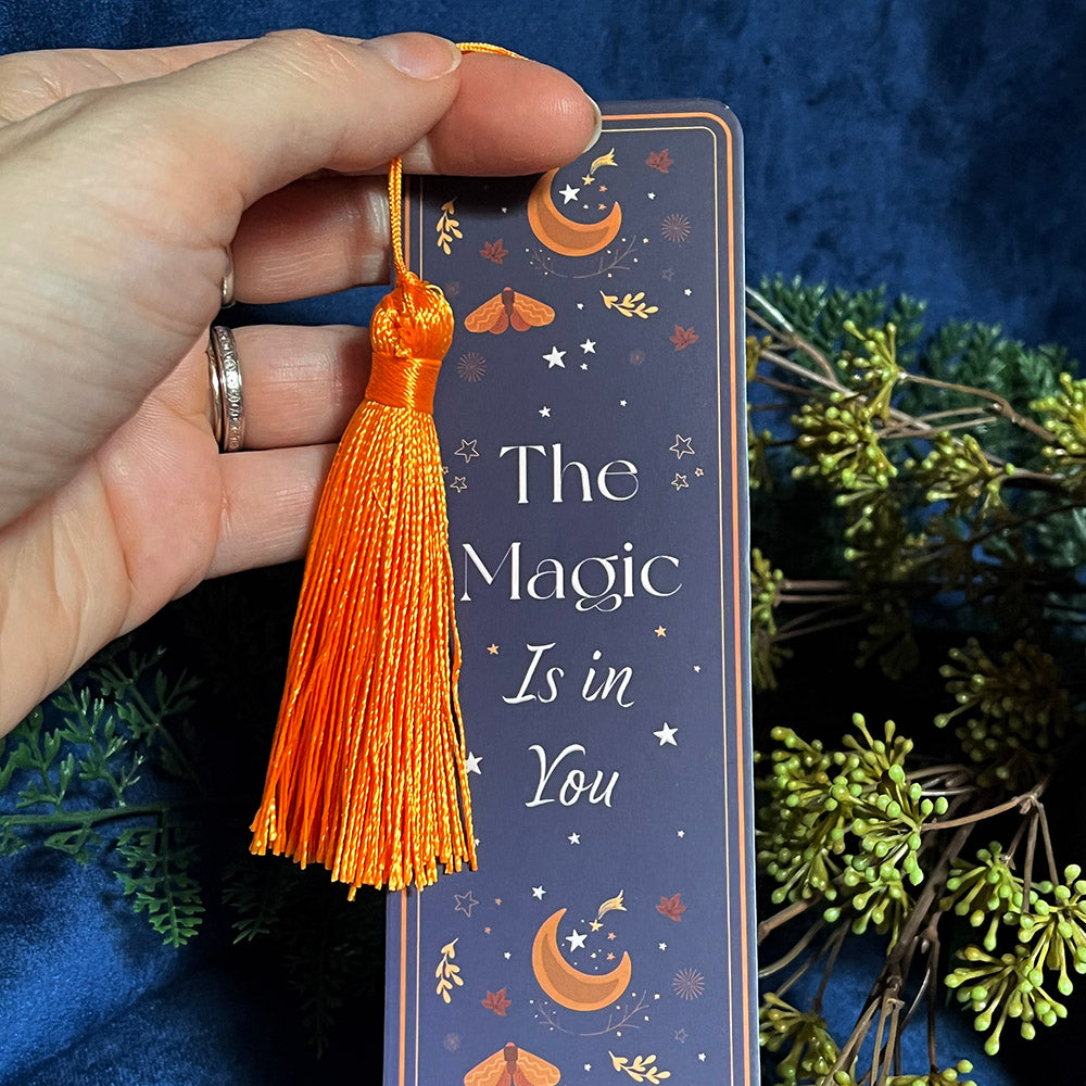 Segnalibro "The magic is in You", con nappina, disegni witchy