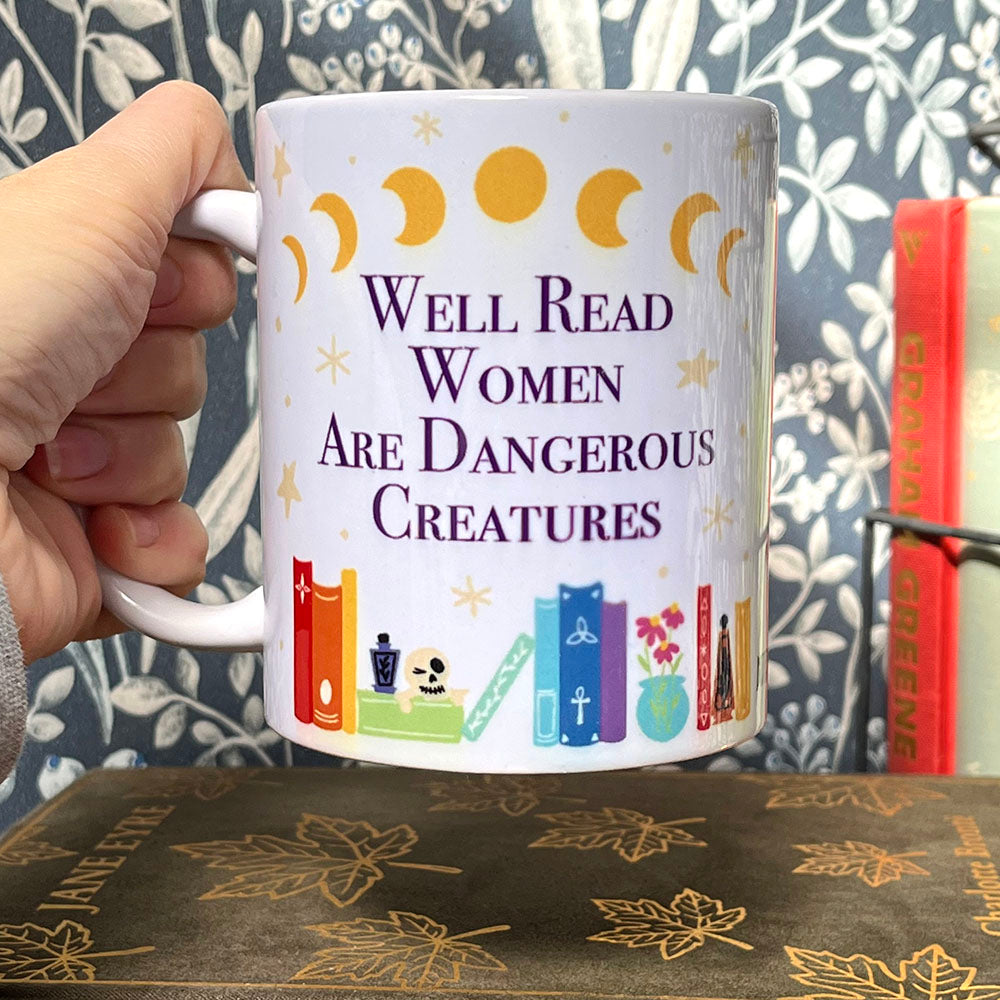 Tazza mug illustrata "Well Read Women", femminismo, strega, libri