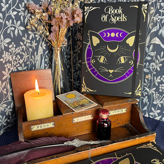 Quaderno "Book of Spells" gatto mistico, A5 a righe