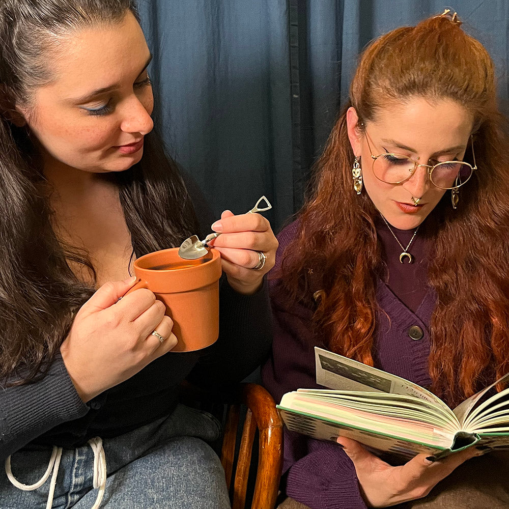 Tazza - vaso per piante con cucchiaino a forma di pala