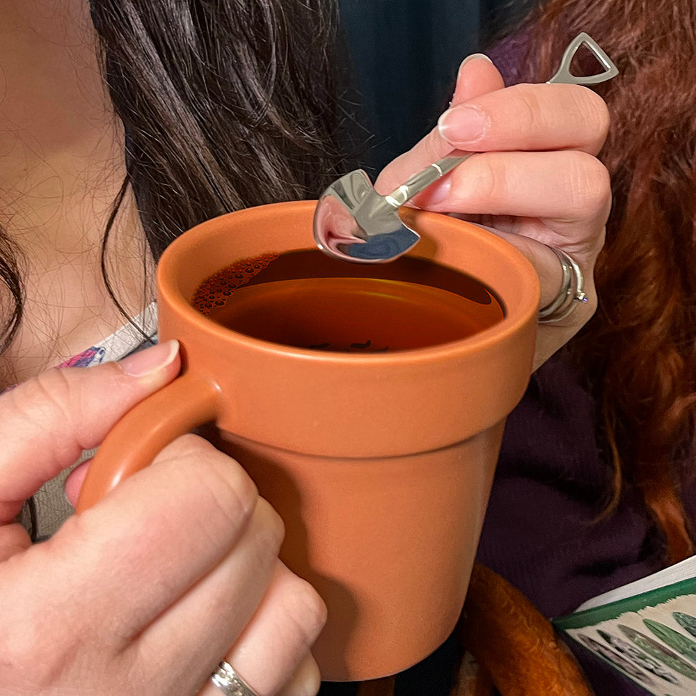 Tazza - vaso per piante con cucchiaino a forma di pala