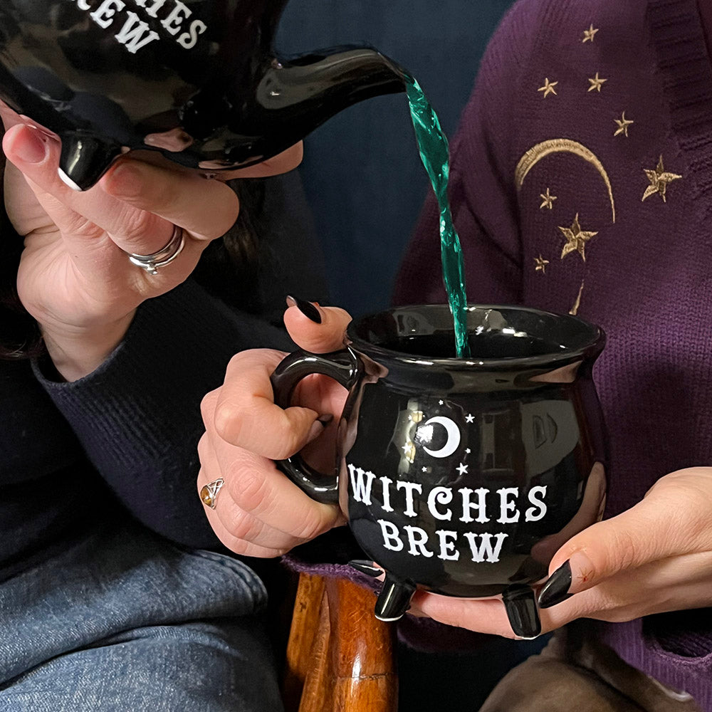 Tazza "Witches Brew" in ceramica smaltata nera, calderone della strega