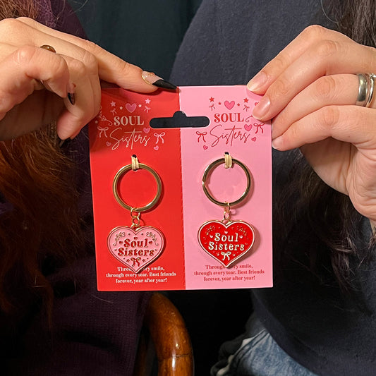 Coppia di portachiavi "Soul Sisters" in metallo smaltato Galentines Day