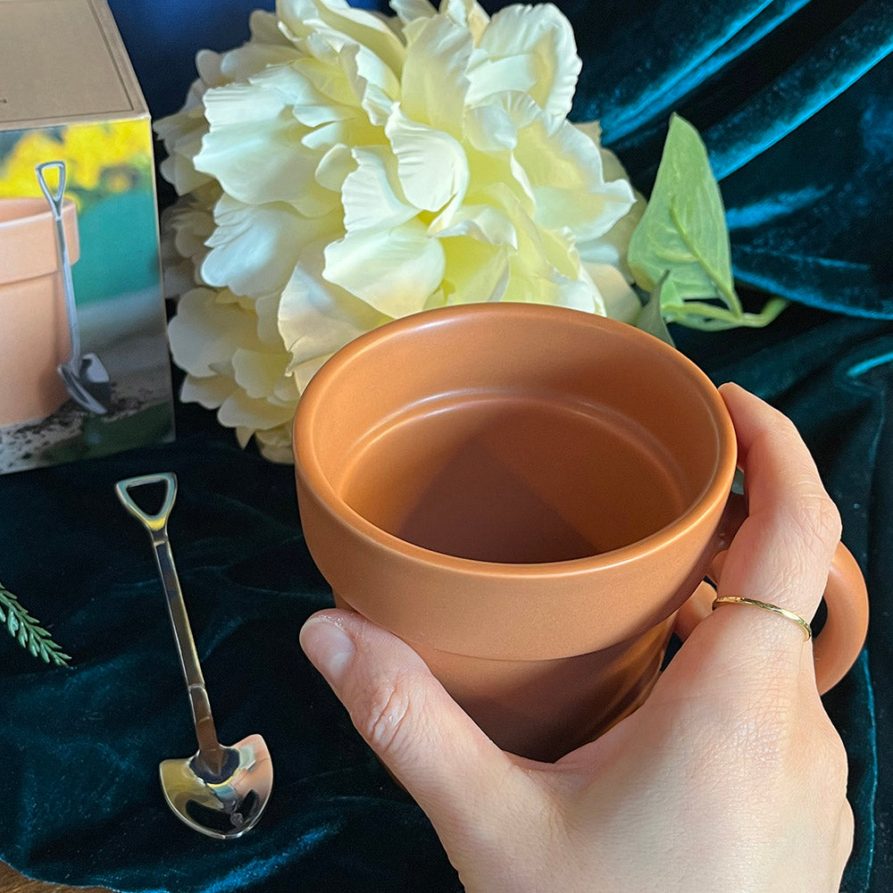 Tazza - vaso per piante con cucchiaino a forma di pala